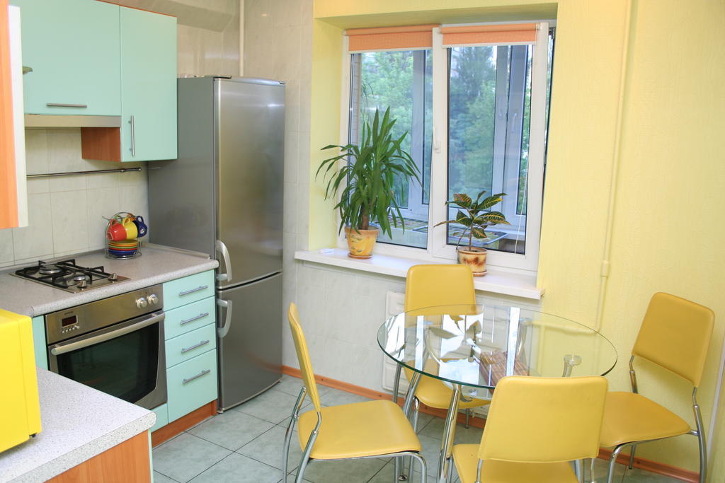 Inn Home Apartments - Livoberezhna Kiev Exterior photo