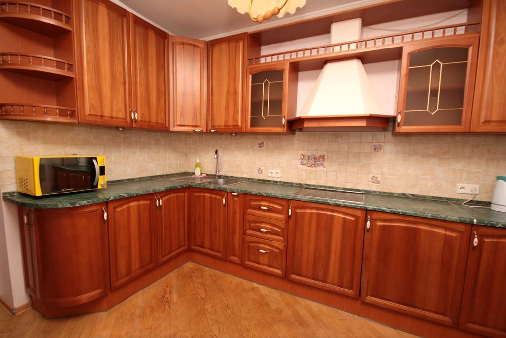 Inn Home Apartments - Livoberezhna Kiev Exterior photo