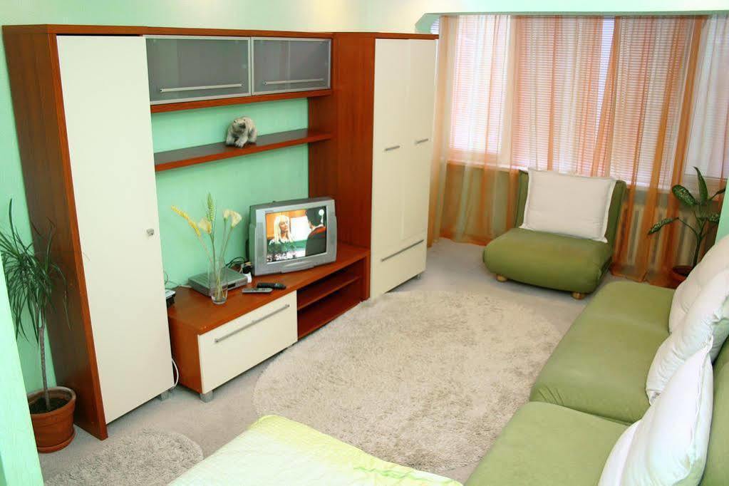 Inn Home Apartments - Livoberezhna Kiev Exterior photo