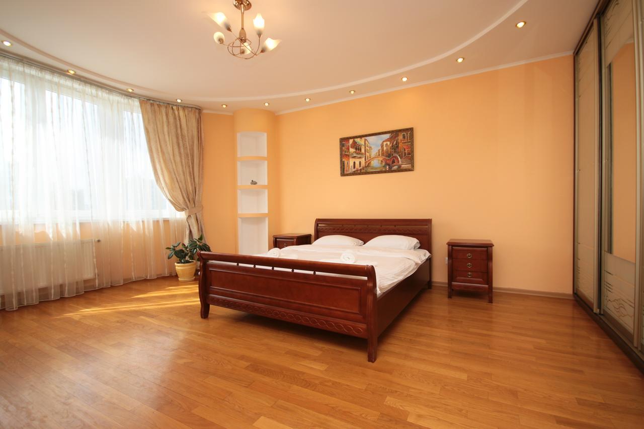 Inn Home Apartments - Livoberezhna Kiev Exterior photo